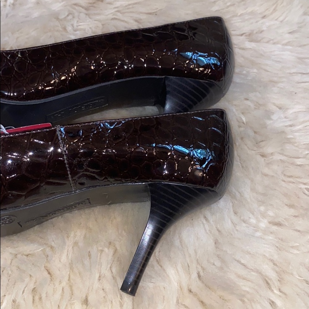 Merona Brown Patent Animal Skin Pump - Picture 8 of 8